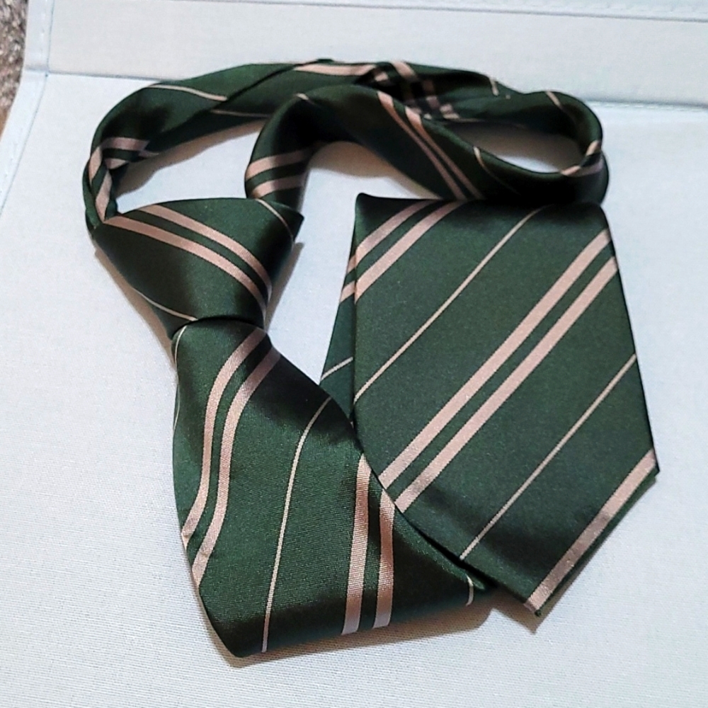 Harry Potter Universal Orlando - Slytherin Necktie (silk)